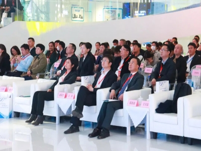 劉洪彬參加濟寧市人才科技創(chuàng)新發(fā)展大會智能制造(數(shù)字經(jīng)濟)產(chǎn)業(yè)論壇并簽約揭牌