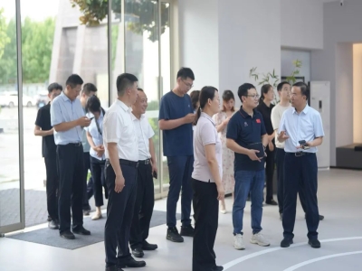 綠色建材產(chǎn)業(yè)鏈融鏈固鏈再發(fā)力！哈工大王代玉教授一行蒞臨天意機械、卓越精工考察調(diào)研